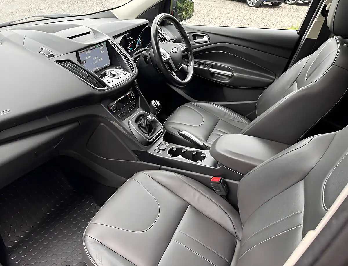 Used 2016 Ford Kuga Titanium X Ruby Red - Interior and Exterior details 16