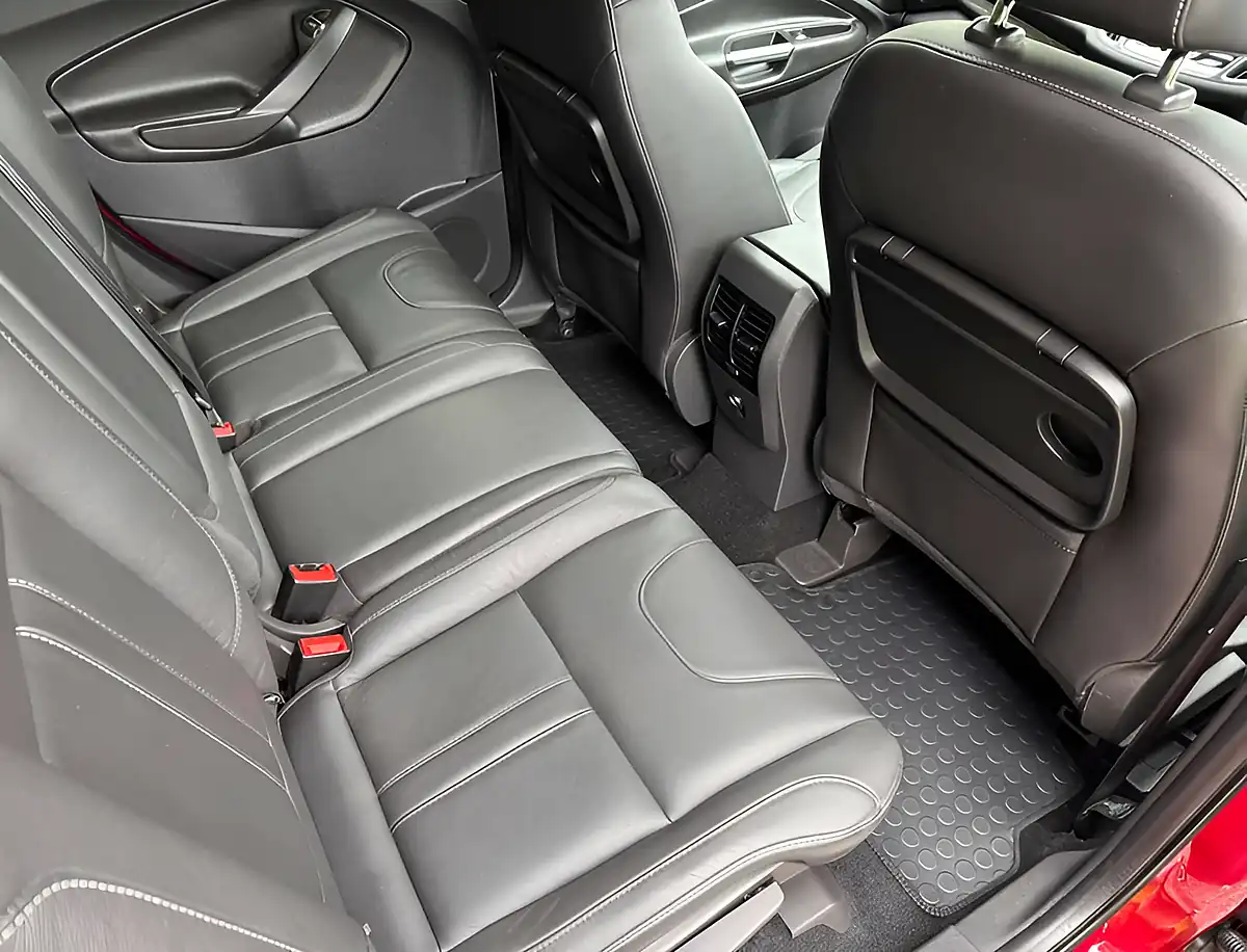 Used 2016 Ford Kuga Titanium X Ruby Red - Interior and Exterior details 17