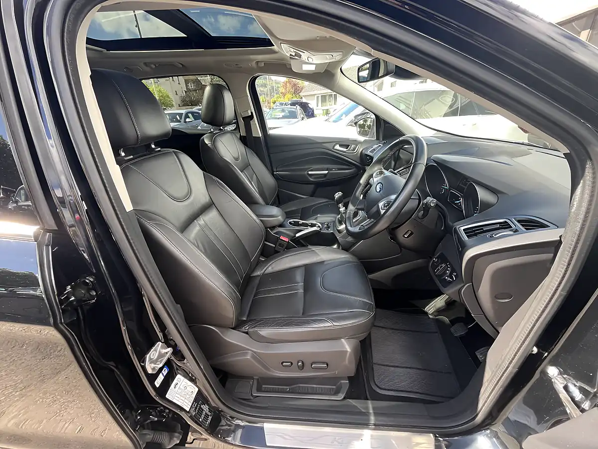 Used 2016 Ford Kuga Titanium X Shadow Black - Interior and Exterior details 3