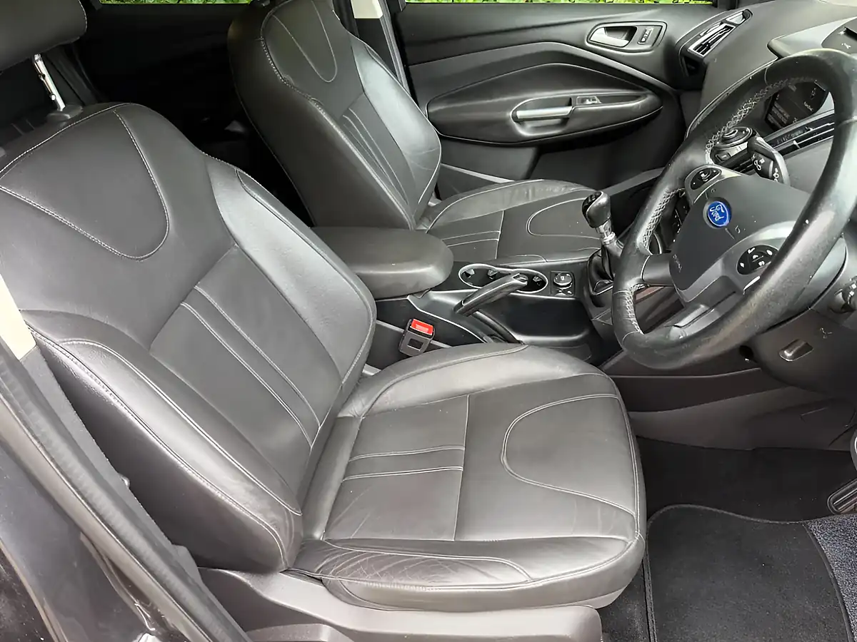 Used 2016 Ford Kuga Titanium X Sport Grey - Interior and Exterior details 12