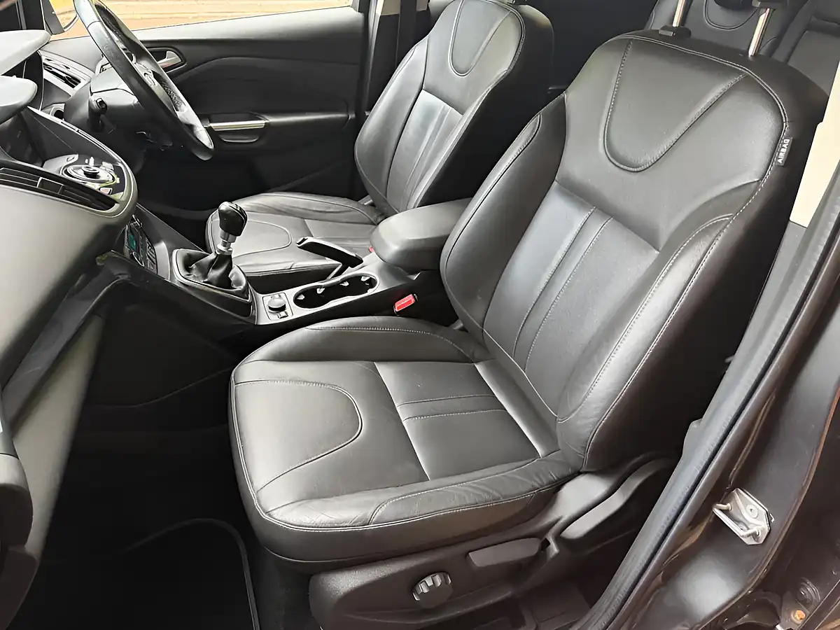 Used 2016 Ford Kuga Titanium X Sport Grey - Interior and Exterior details 13