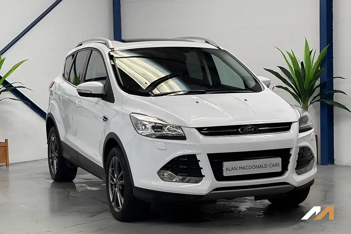 Used 2016 Ford Kuga Titanium X White - Front View