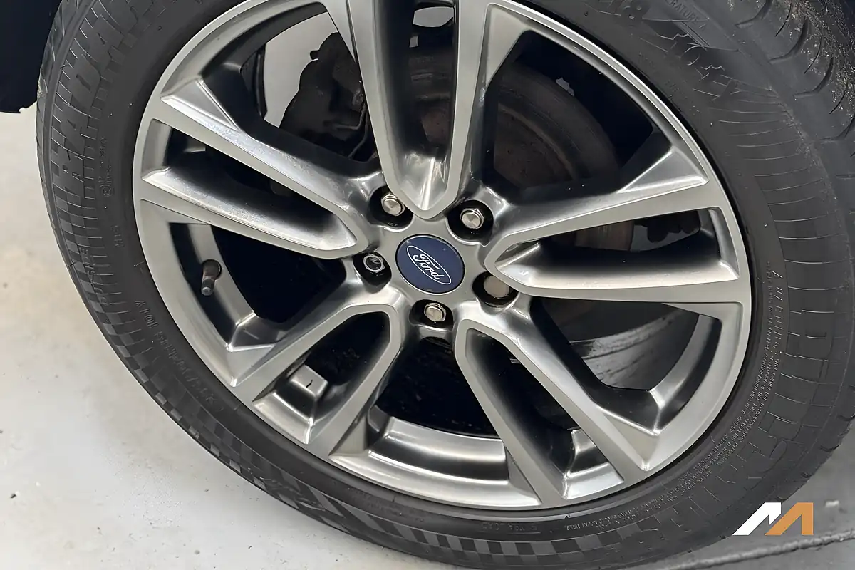 Used 2016 Ford Kuga Titanium X White - Interior and Exterior details 10