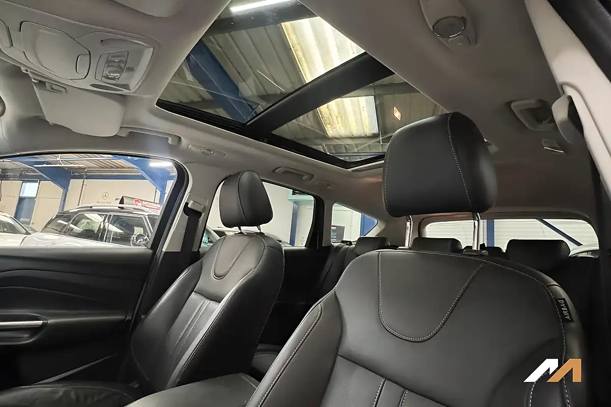Used 2016 Ford Kuga Titanium X White - Interior and Exterior details 19