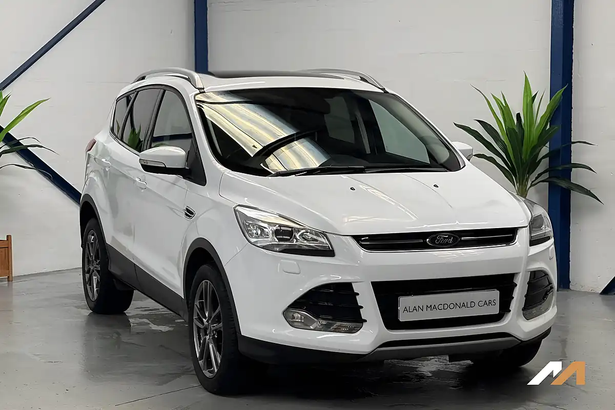 Used 2016 Ford Kuga Titanium X White - Interior and Exterior details 7