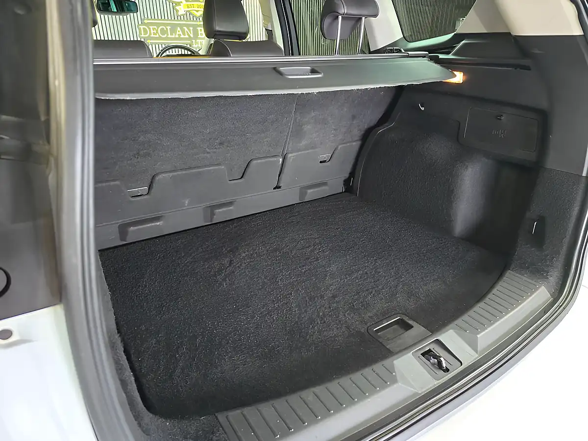Used 2016 Ford Kuga Titanium X White - Interior and Exterior details 17