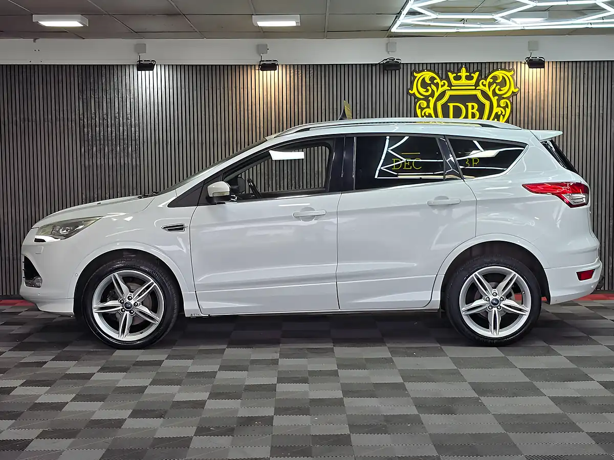 Used 2016 Ford Kuga Titanium X White - Interior and Exterior details 6