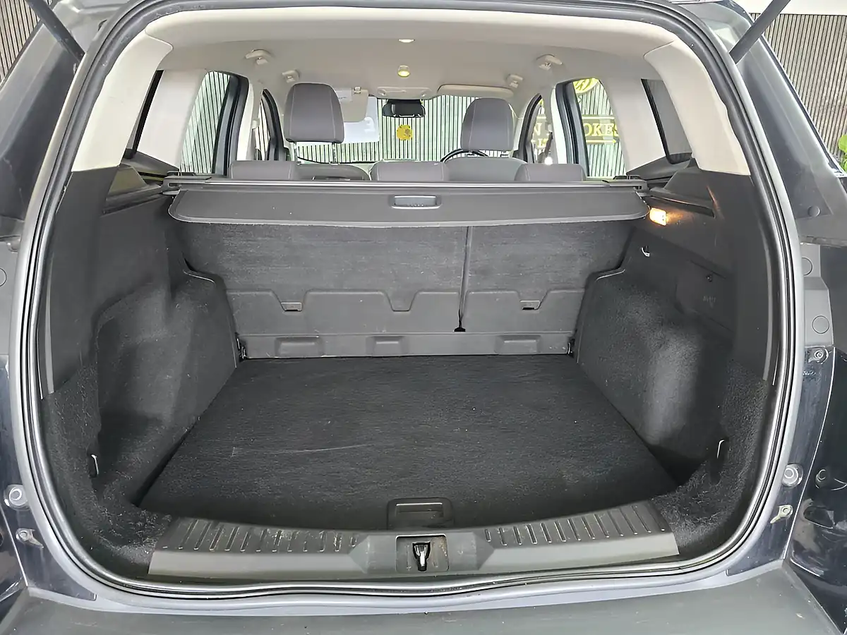 Used 2016 Ford Kuga Zetec Black - Interior and Exterior details 14