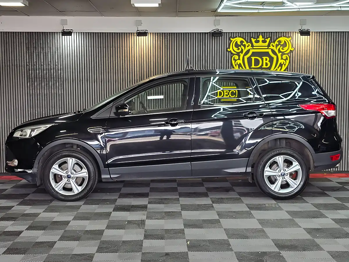 Used 2016 Ford Kuga Zetec Black - Interior and Exterior details 6