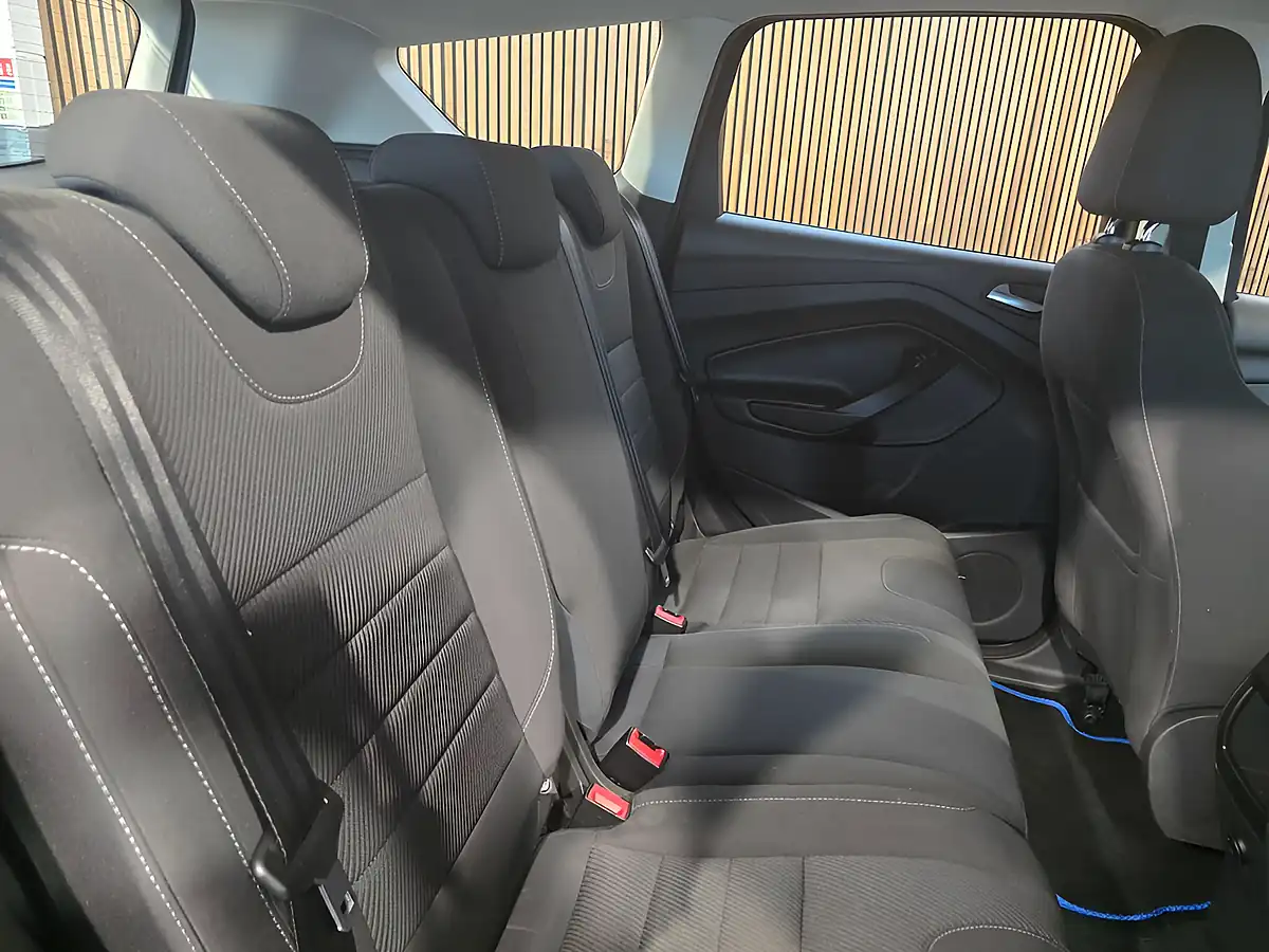 Used 2016 Ford Kuga Zetec Black - Interior and Exterior details 16