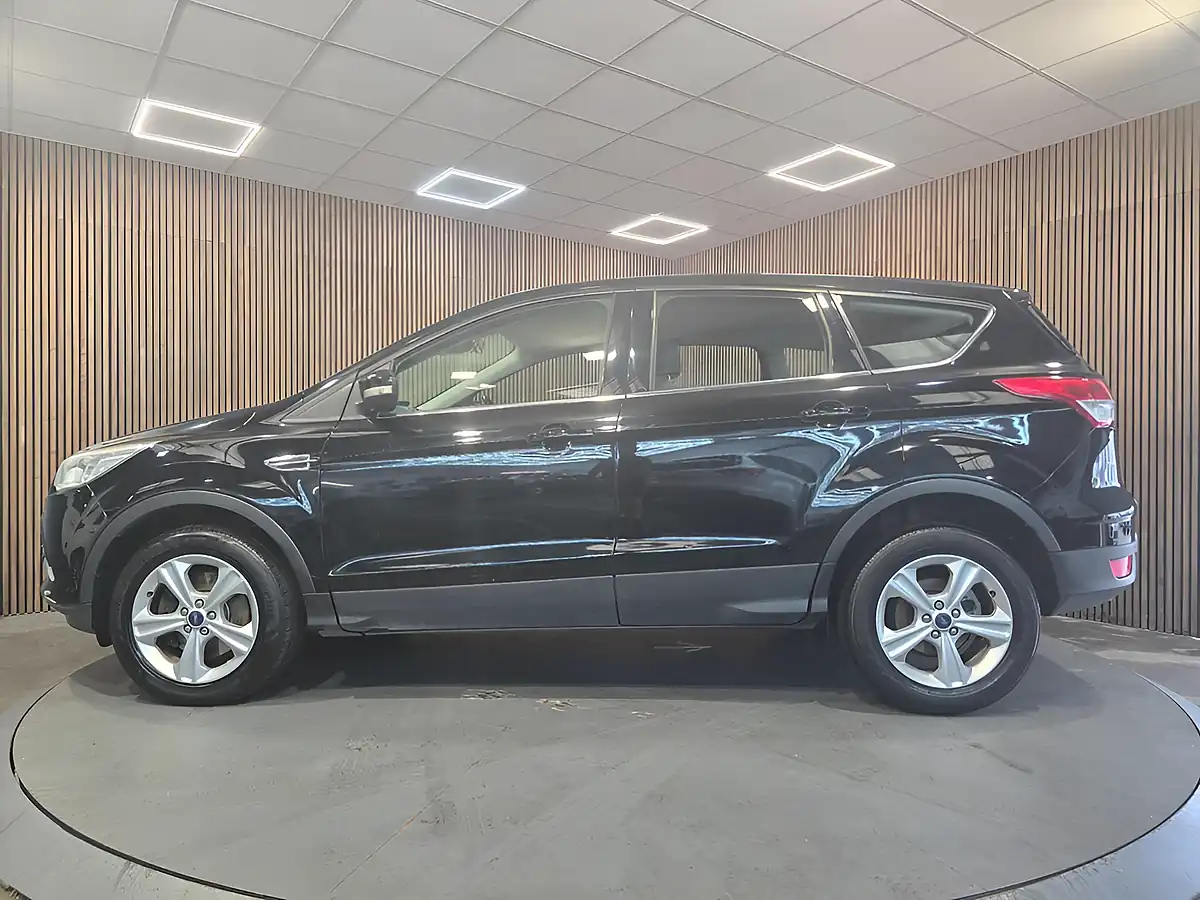 Used 2016 Ford Kuga Zetec Black - Interior and Exterior details 6