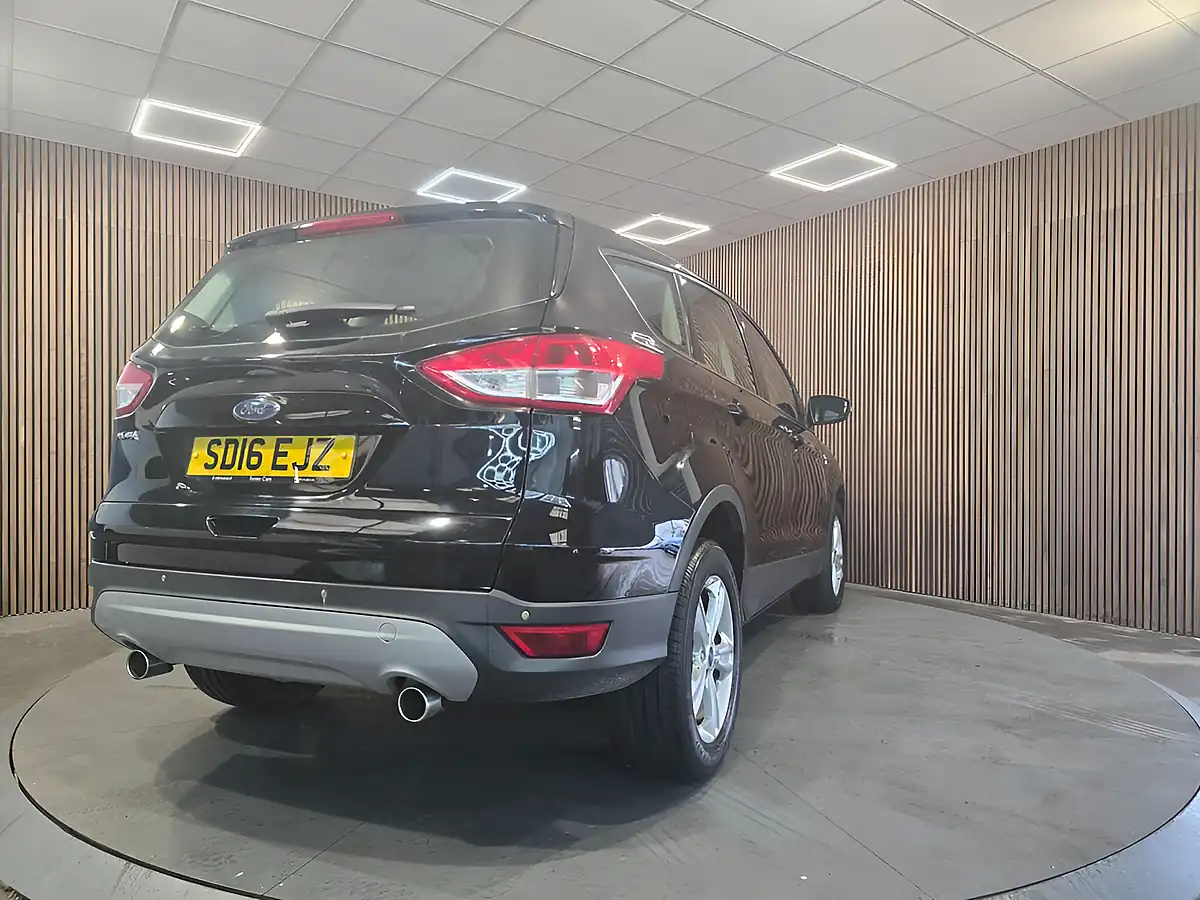 Used 2016 Ford Kuga Zetec Black - Interior and Exterior details 9