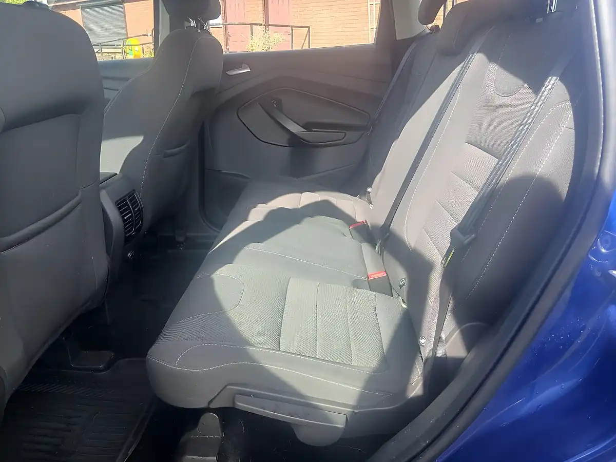 Used 2016 Ford Kuga Zetec Blue - Interior and Exterior details 12