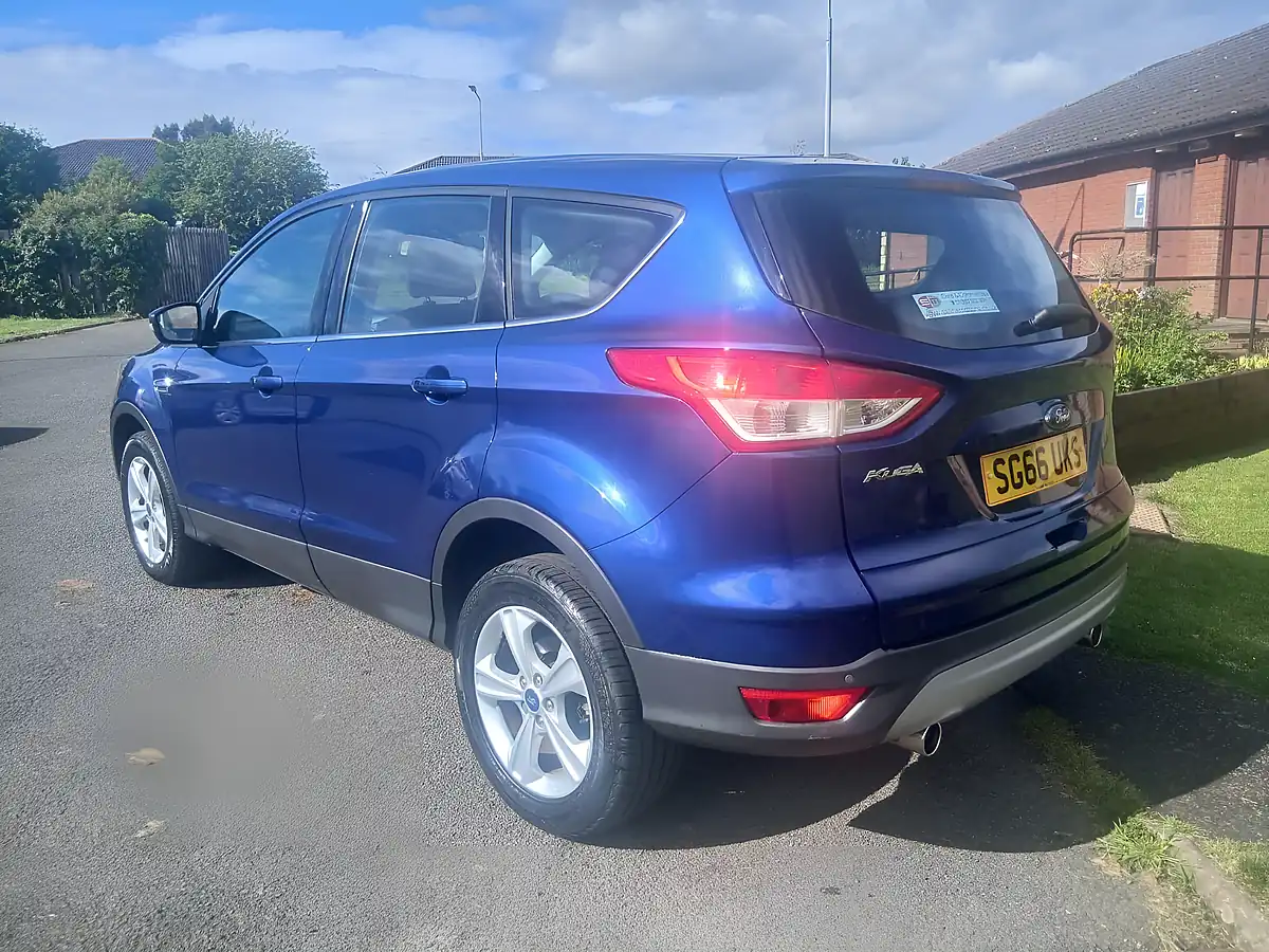 Used 2016 Ford Kuga Zetec Blue - Interior and Exterior details 6