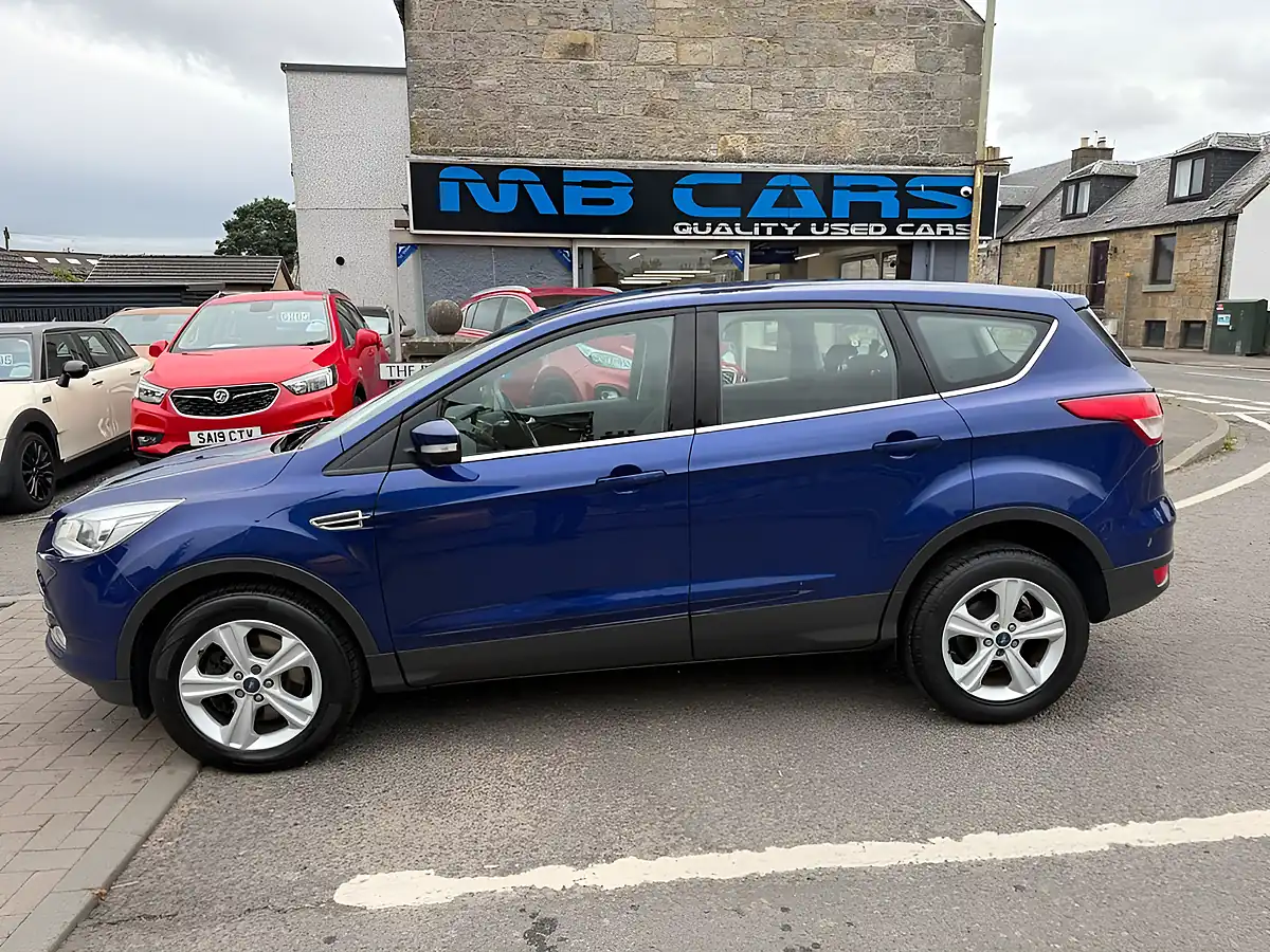 Used 2016 Ford Kuga Zetec Blue - Front View