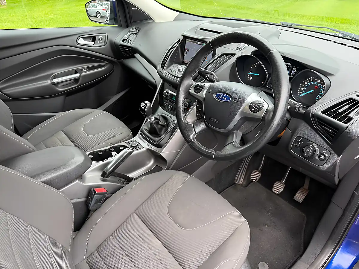 Used 2016 Ford Kuga Zetec Blue - Interior and Exterior details 10