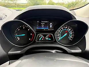 Used 2016 Ford Kuga Zetec Blue - Interior and Exterior details 17