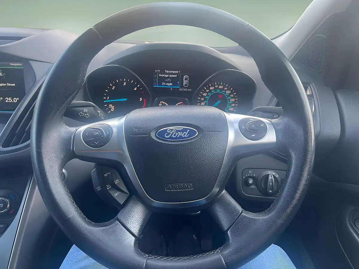 Used 2016 Ford Kuga Zetec Blue - Interior and Exterior details 18