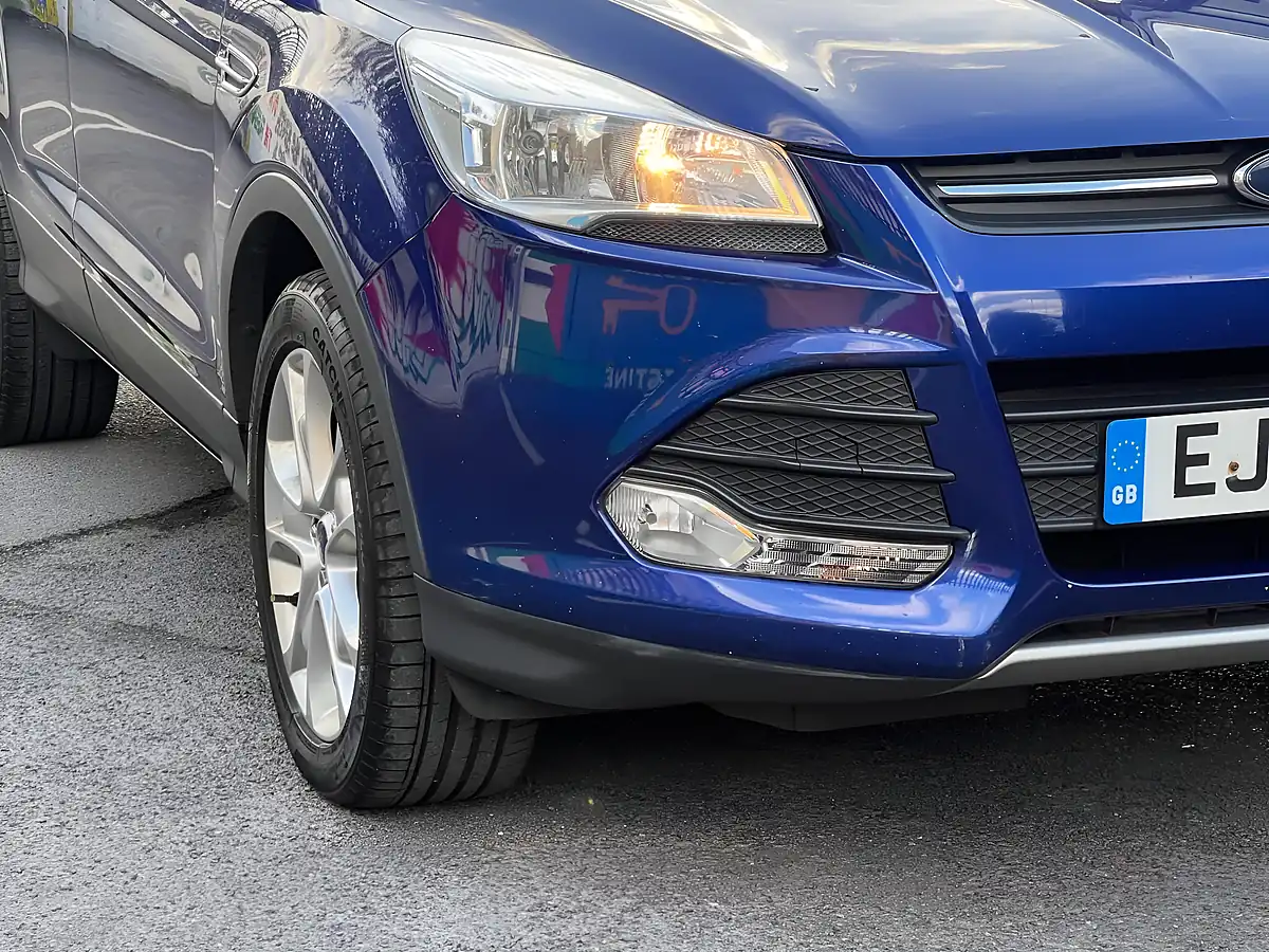 Used 2016 Ford Kuga Zetec Blue - Interior and Exterior details 19