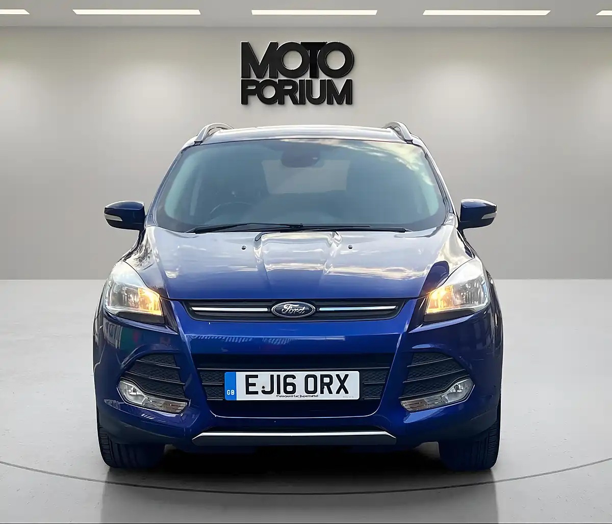 Used 2016 Ford Kuga Zetec Blue - Interior and Exterior details 4