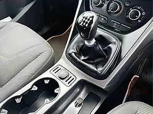 Used 2016 Ford Kuga Zetec Grey - Interior and Exterior details 11