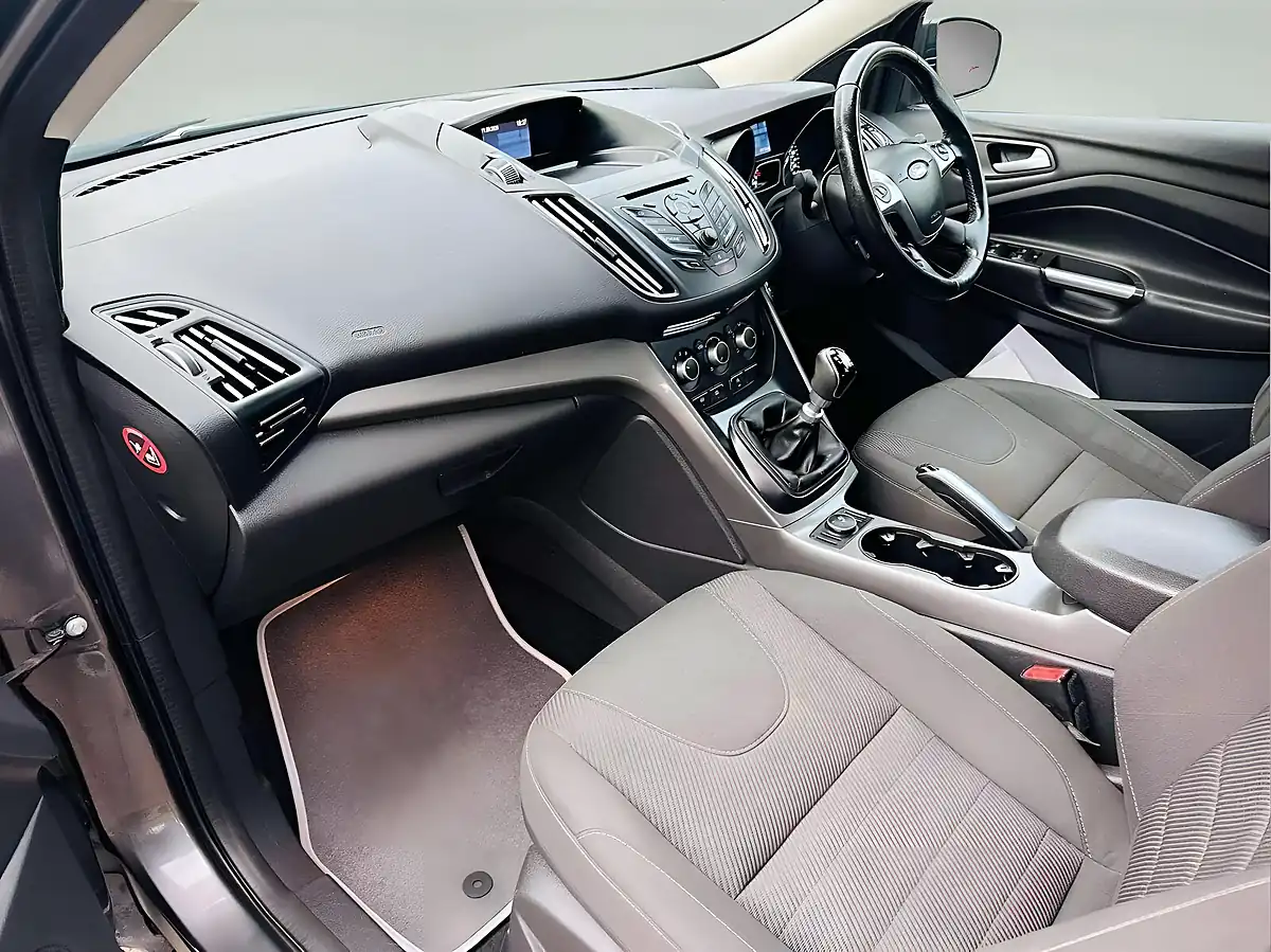 Used 2016 Ford Kuga Zetec Grey - Interior and Exterior details 12
