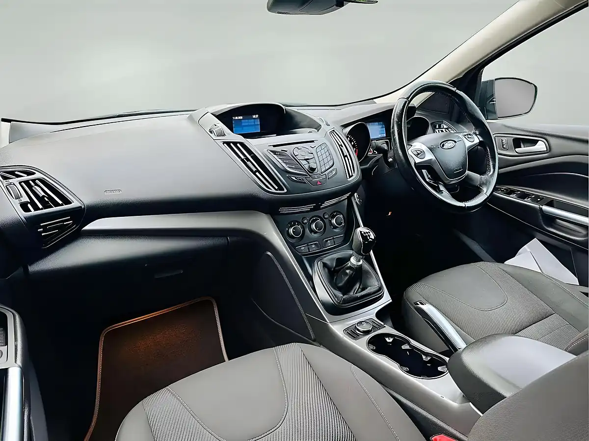 Used 2016 Ford Kuga Zetec Grey - Interior and Exterior details 13