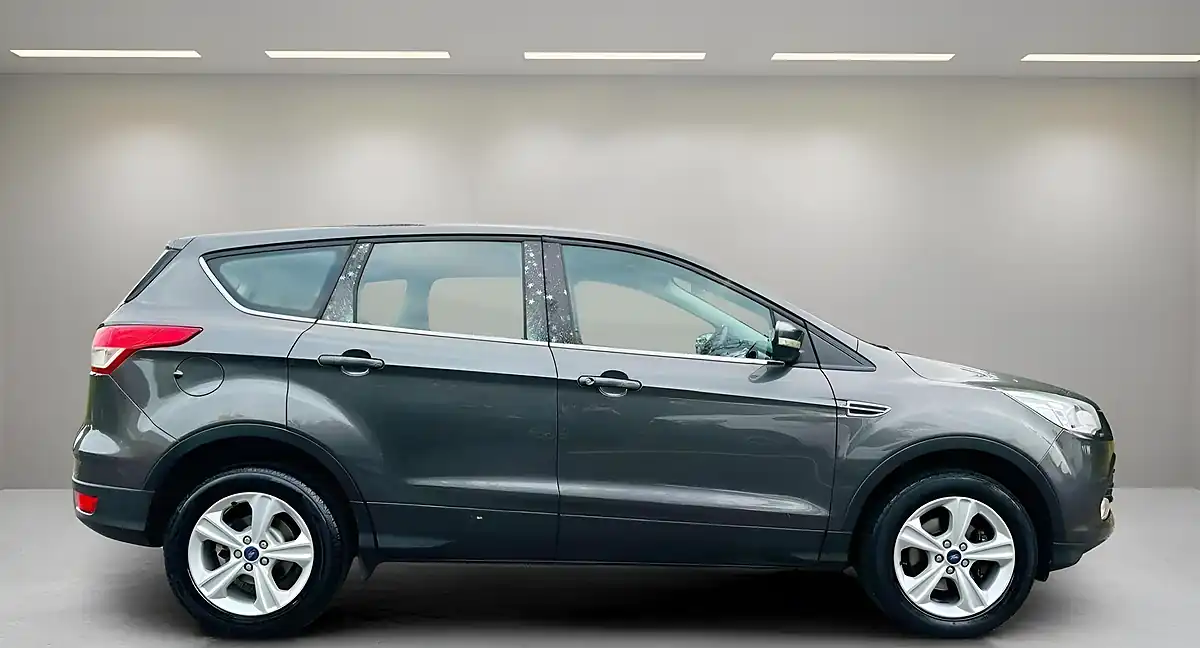 Used 2016 Ford Kuga Zetec Grey - Interior and Exterior details 3