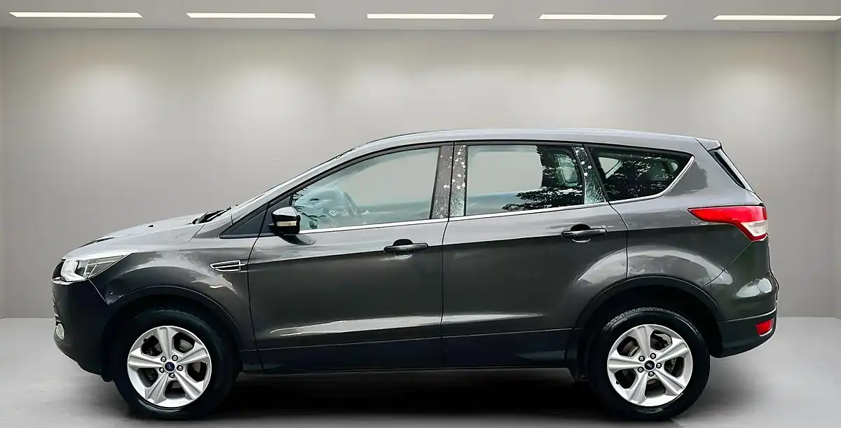 Used 2016 Ford Kuga Zetec Grey - Interior and Exterior details 4