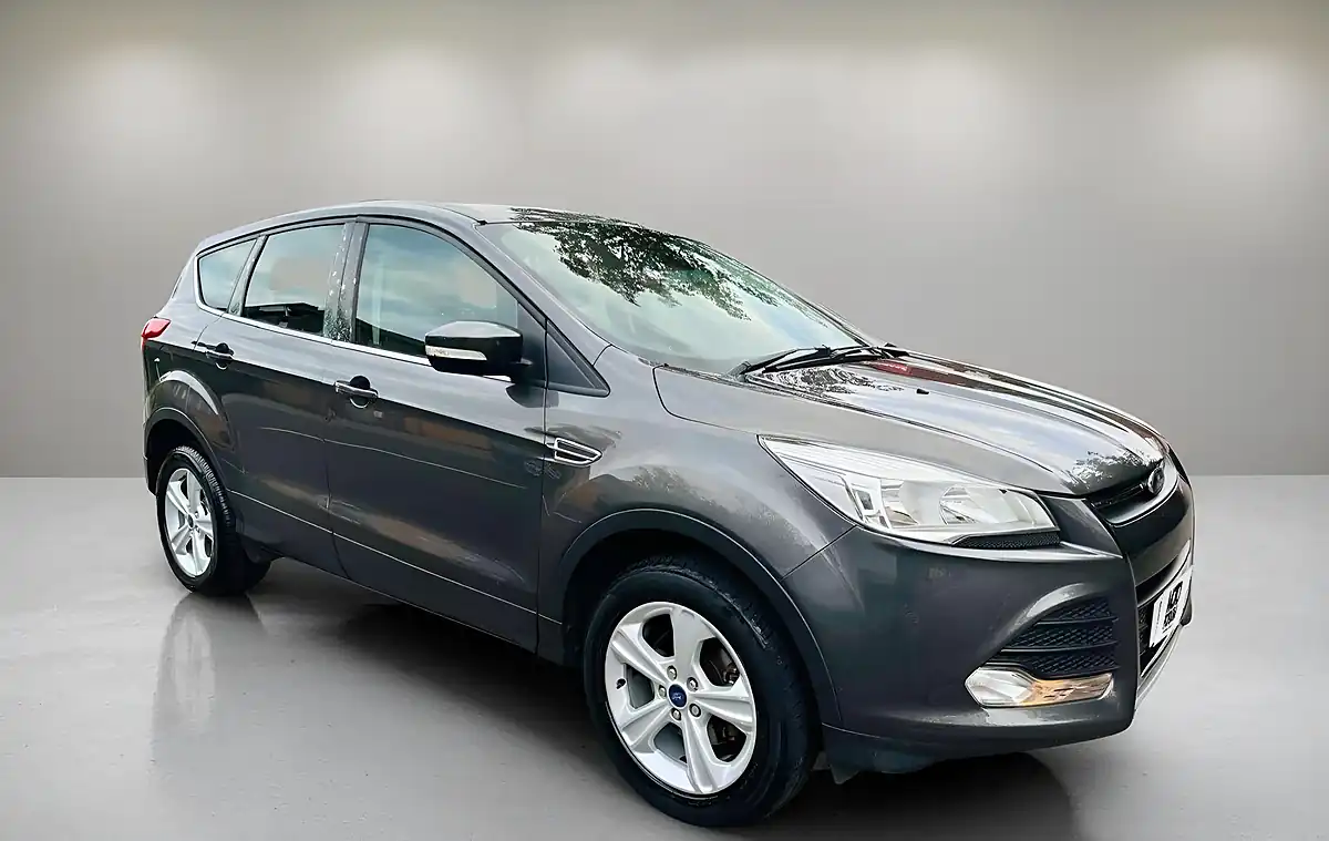 Used 2016 Ford Kuga Zetec Grey - Interior and Exterior details 6
