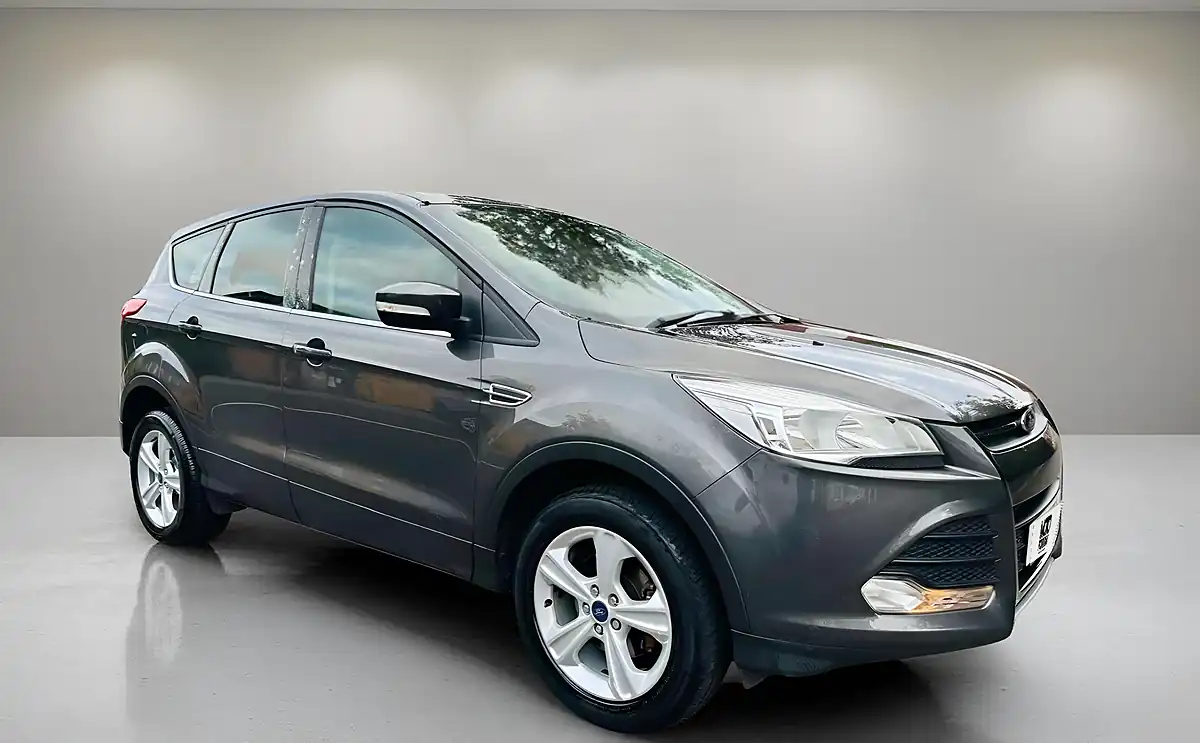 Used 2016 Ford Kuga Zetec Grey - Interior and Exterior details 8