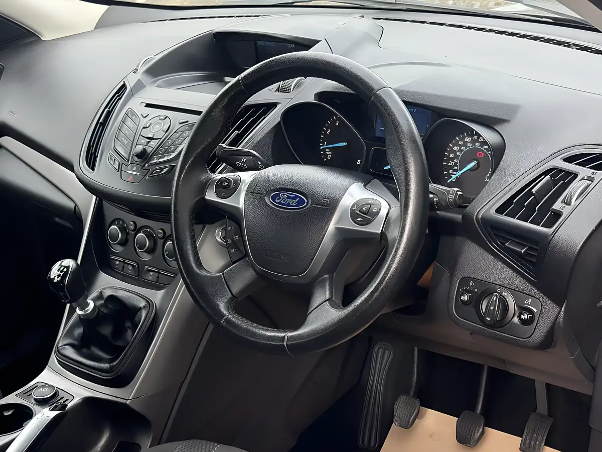 Used 2016 Ford Kuga Zetec Grey - Interior and Exterior details 14