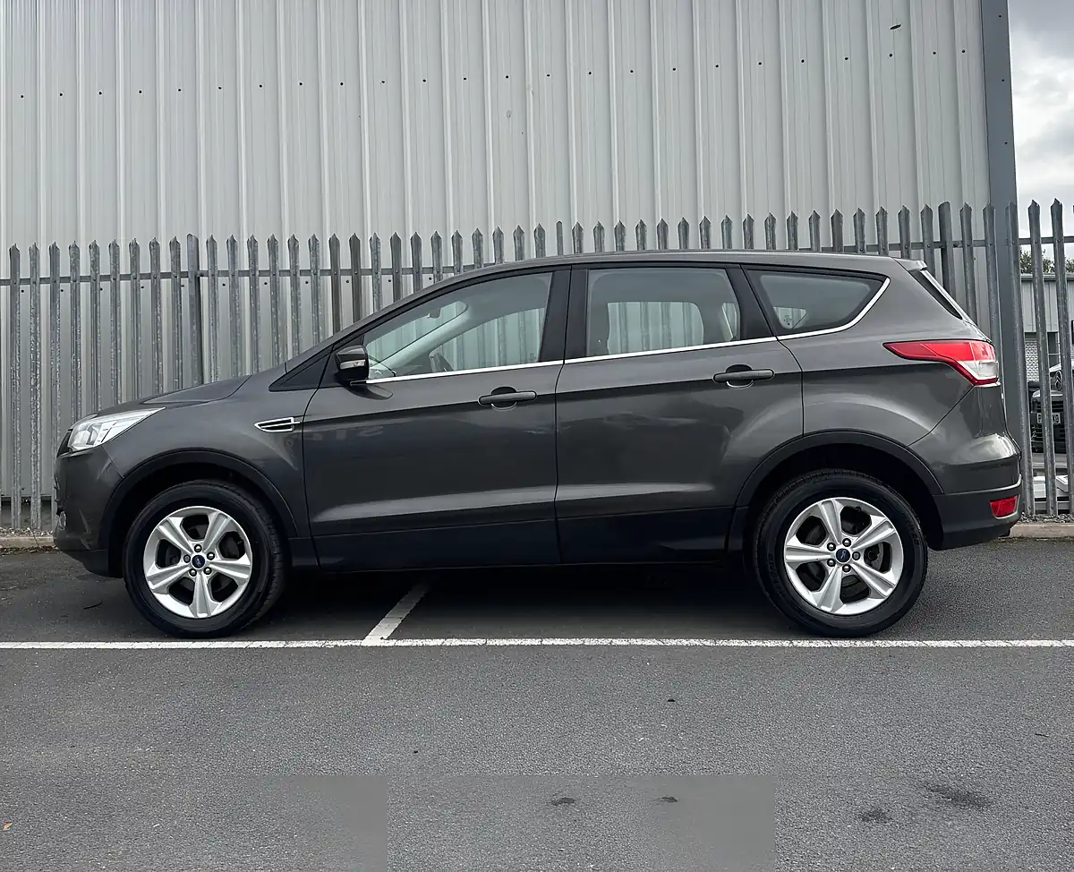 Used 2016 Ford Kuga Zetec Grey - Interior and Exterior details 8