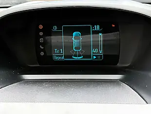 Used 2016 Ford Kuga Zetec Orange - Interior and Exterior details 18