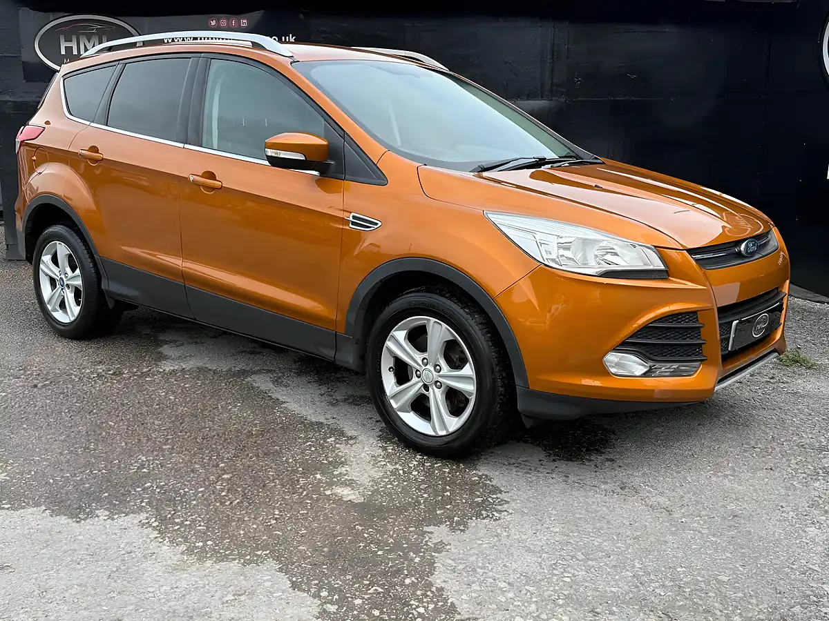 Used 2016 Ford Kuga Zetec Orange - Interior and Exterior details 6