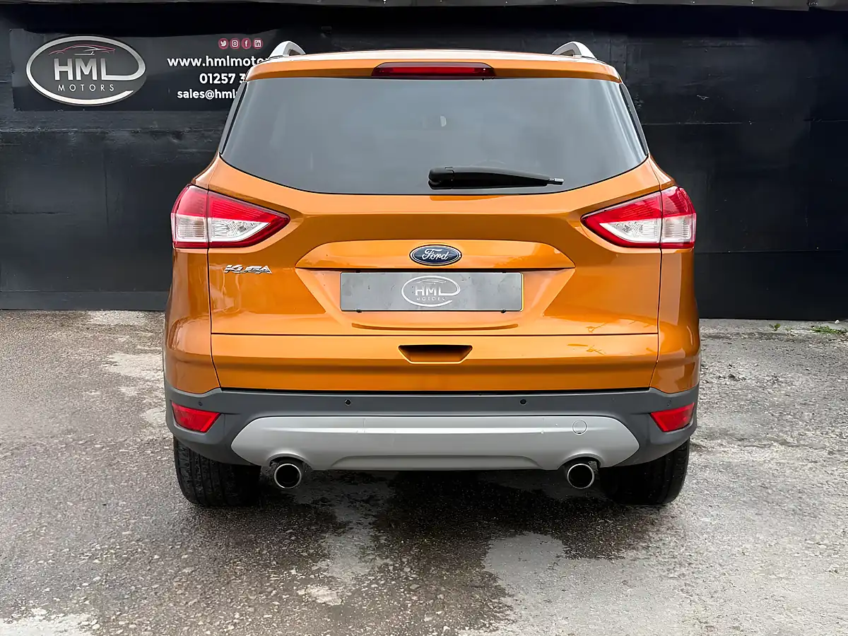 Used 2016 Ford Kuga Zetec Orange - Interior and Exterior details 9