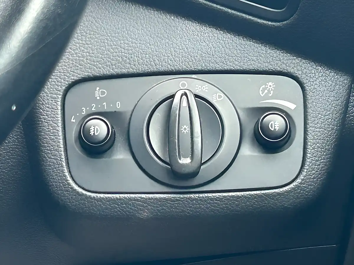 Used 2016 Ford Kuga Zetec White - Interior and Exterior details 15