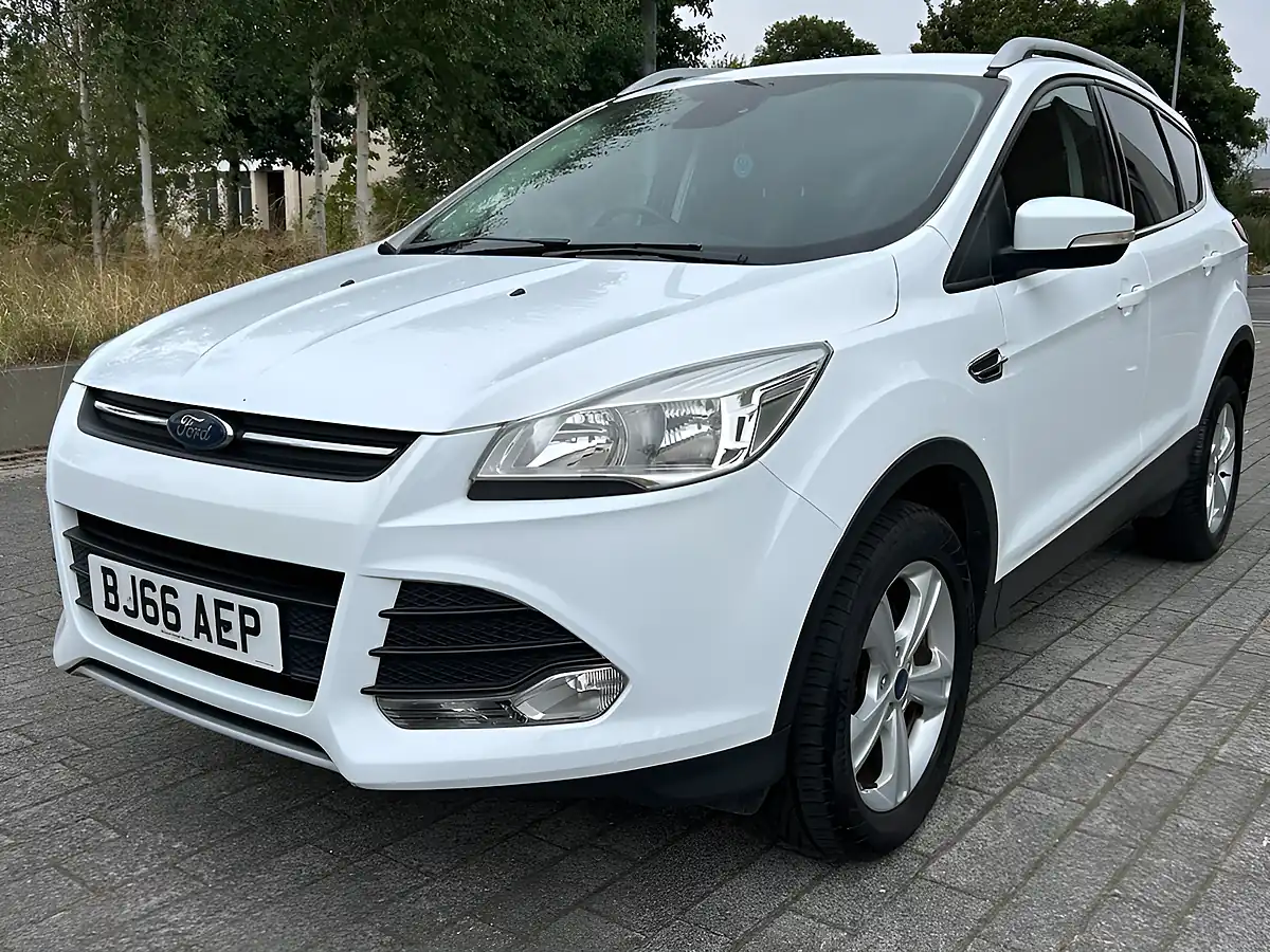 Used 2016 Ford Kuga Zetec White - Interior and Exterior details 5