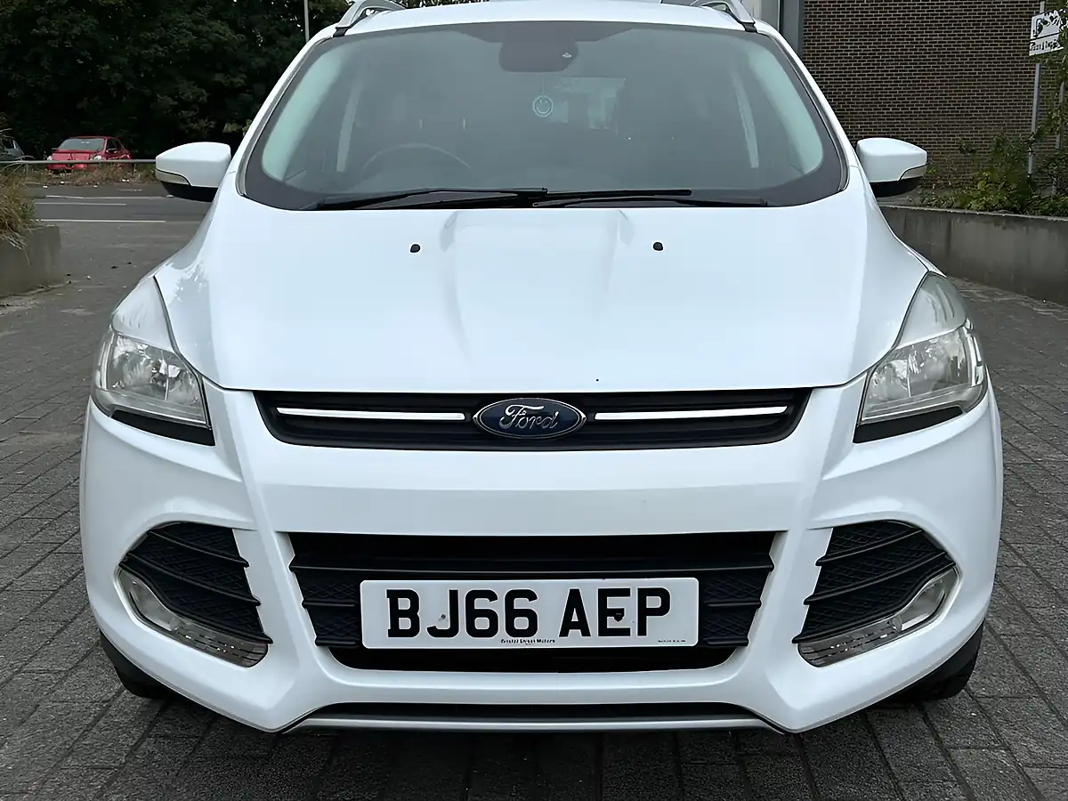 Used 2016 Ford Kuga Zetec White - Interior and Exterior details 6