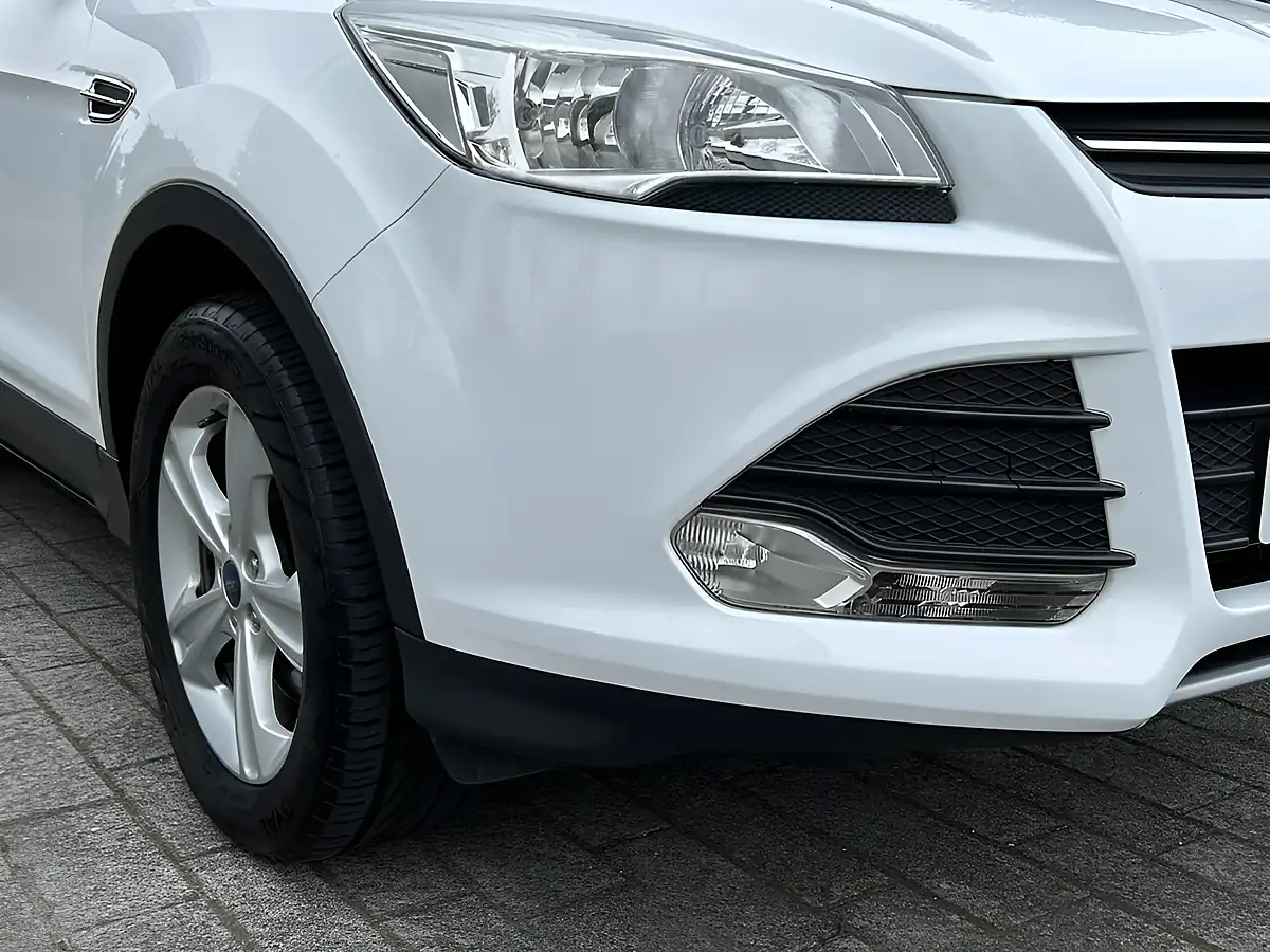 Used 2016 Ford Kuga Zetec White - Interior and Exterior details 8