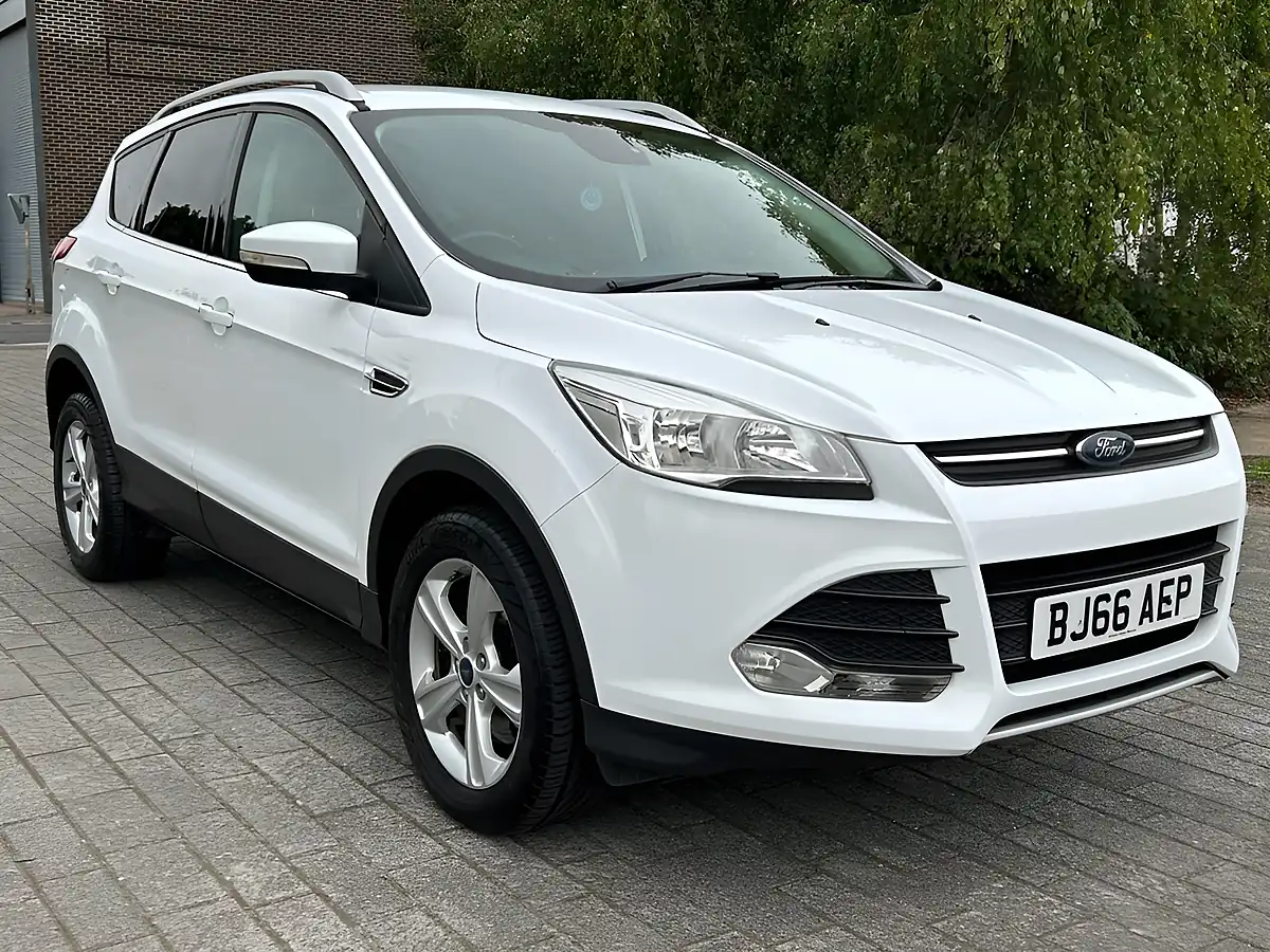 Used 2016 Ford Kuga Zetec White - Interior and Exterior details 9