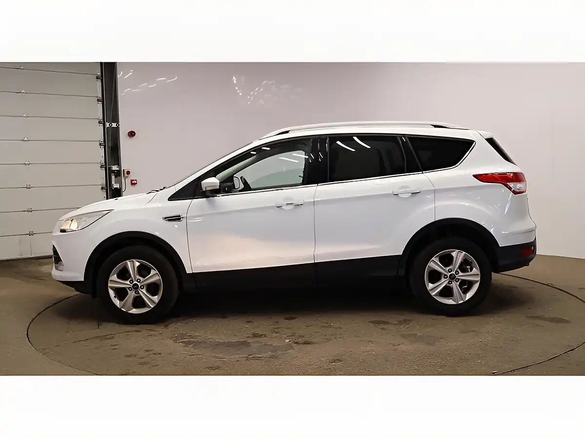 Used 2016 Ford Kuga Zetec White - Interior and Exterior details 4