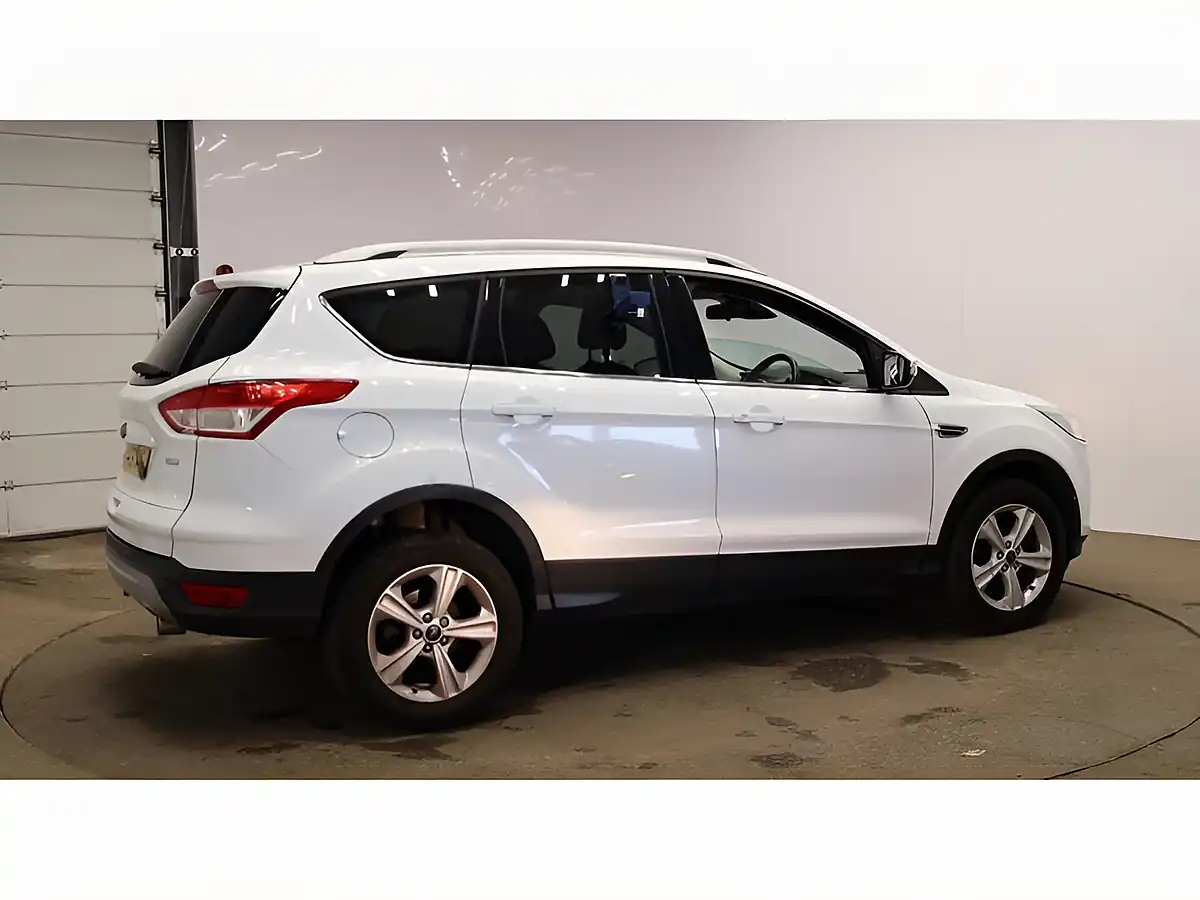 Used 2016 Ford Kuga Zetec White - Interior and Exterior details 7