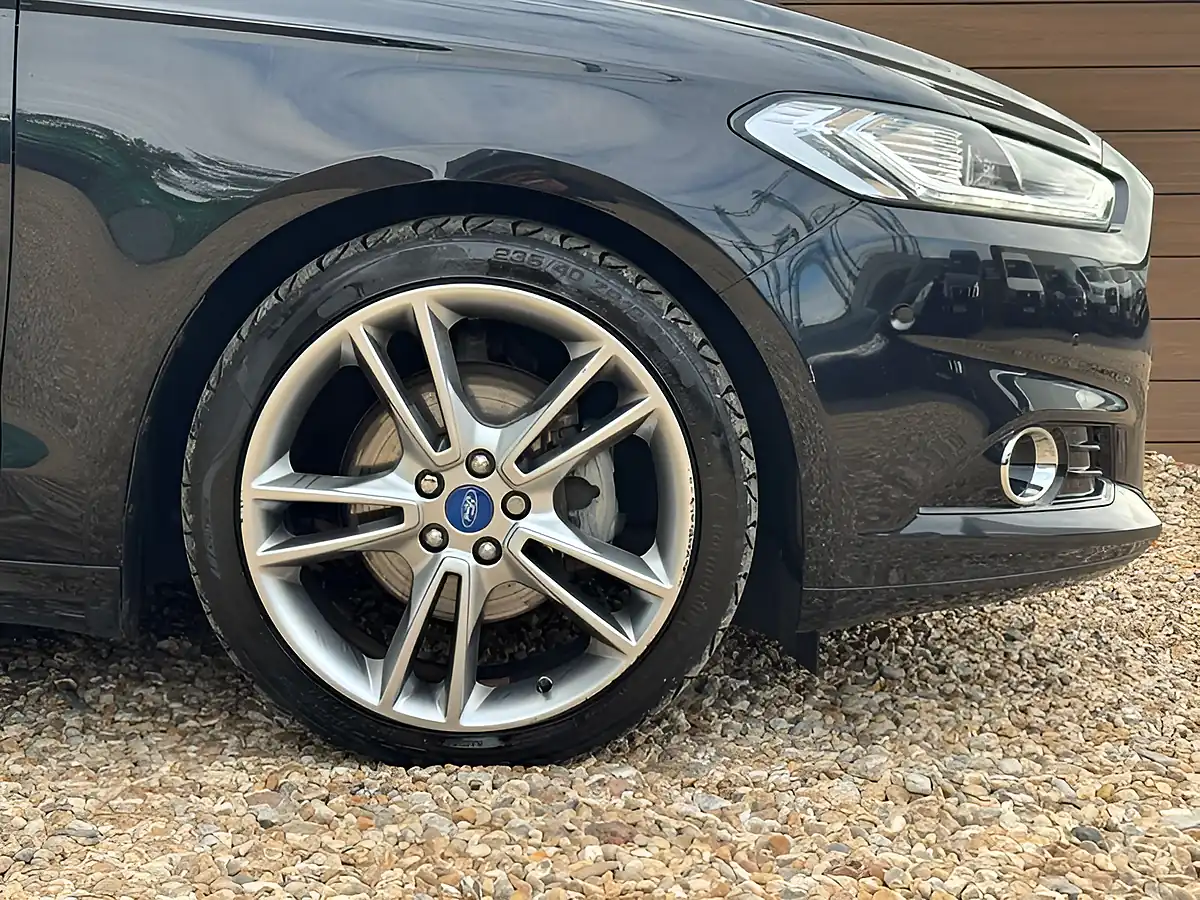 Used 2016 Ford Mondeo Titanium Black - Interior and Exterior details 10