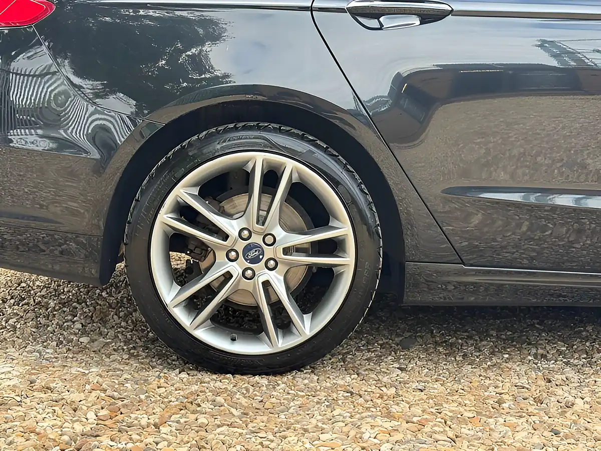 Used 2016 Ford Mondeo Titanium Black - Interior and Exterior details 12