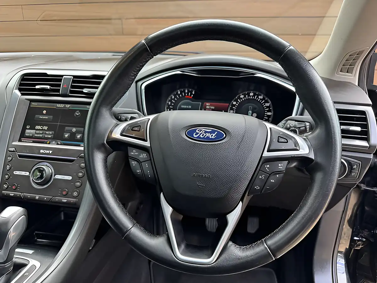 Used 2016 Ford Mondeo Titanium Black - Interior and Exterior details 17