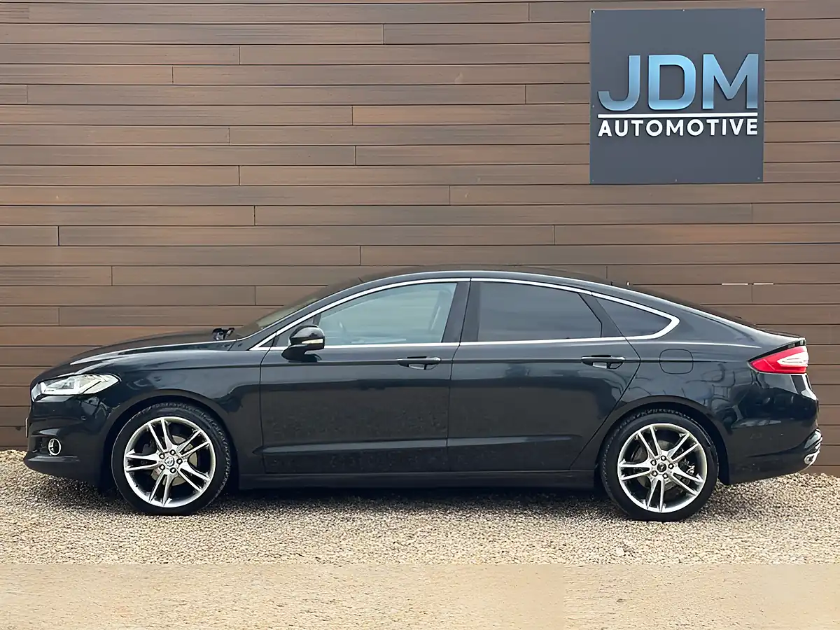 Used 2016 Ford Mondeo Titanium Black - Interior and Exterior details 7