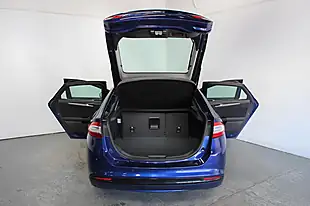 Used 2016 Ford Mondeo Titanium Blue - Interior and Exterior details 11