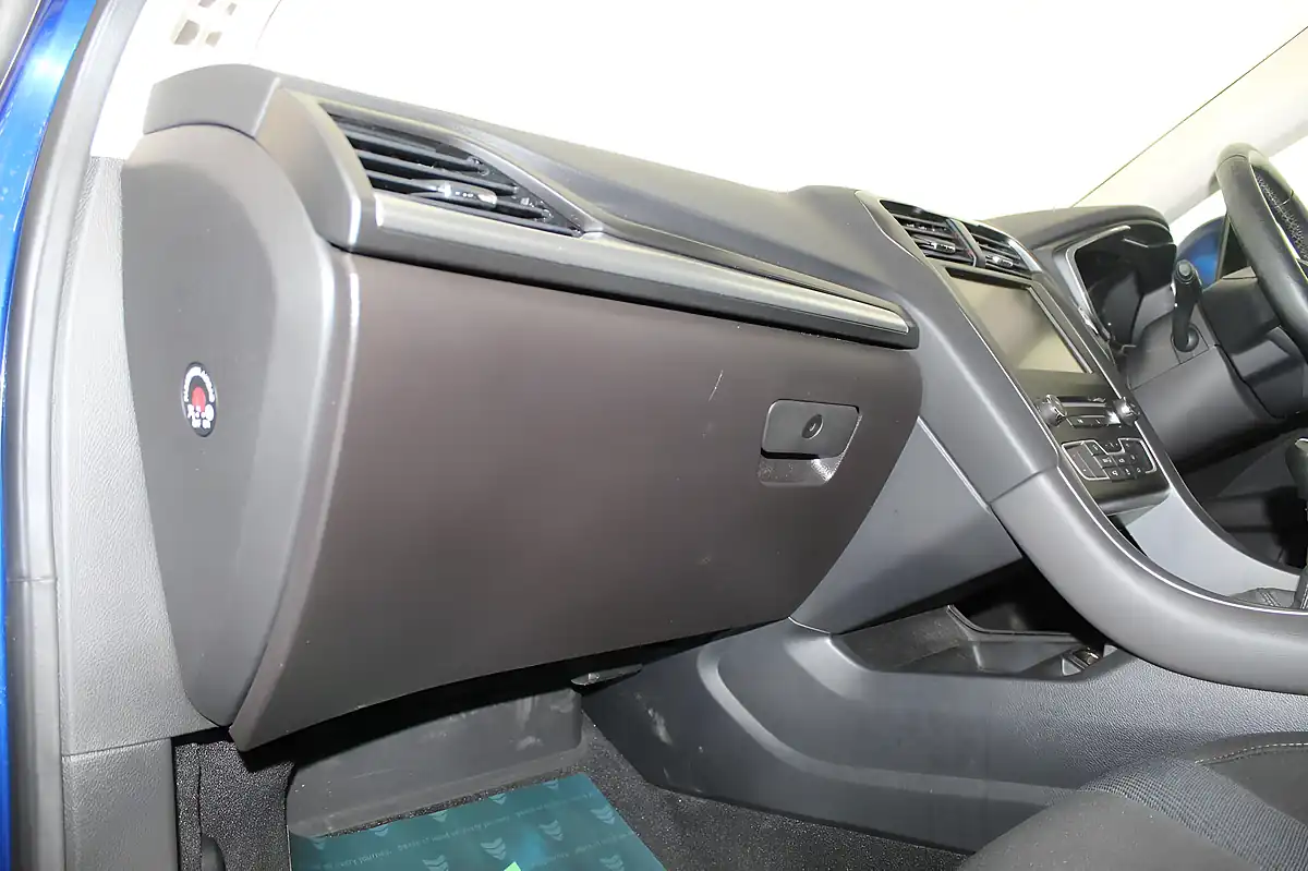 Used 2016 Ford Mondeo Titanium Blue - Interior and Exterior details 13