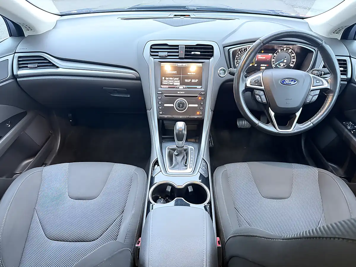 Used 2016 Ford Mondeo Titanium Blue - Interior and Exterior details 8